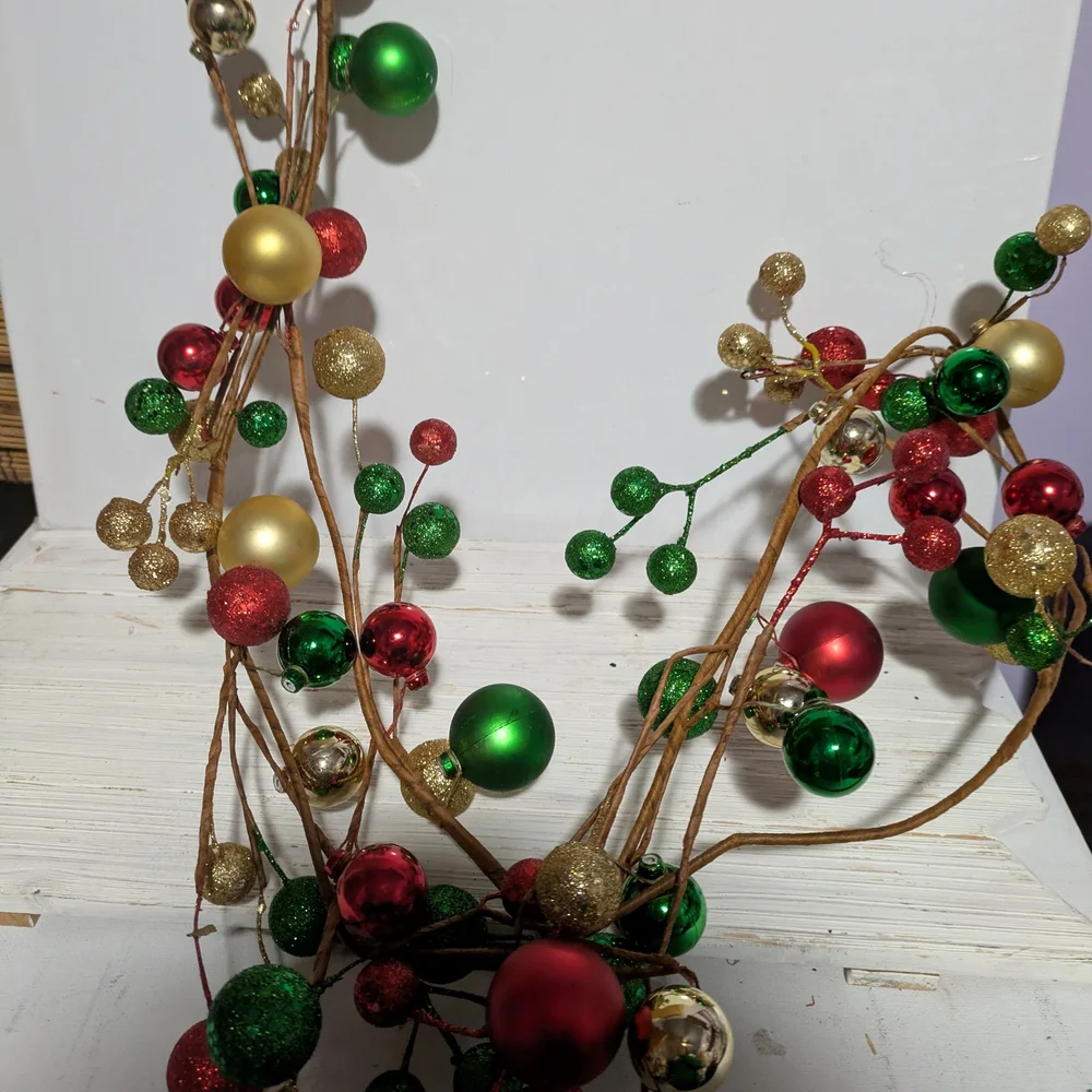 Holiday Ornament Garland - Red, Green, Gold